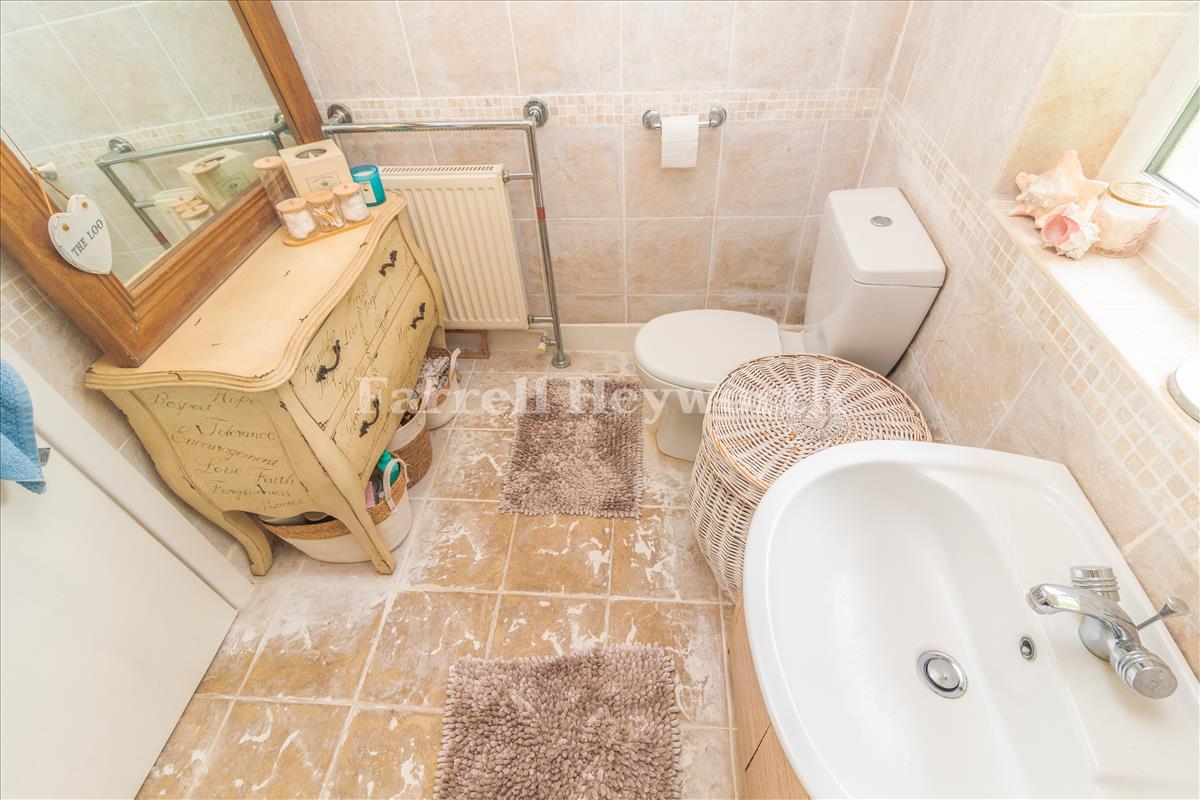 Bathroom image 2