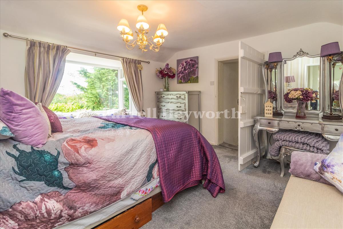 Master Bedroom image 2