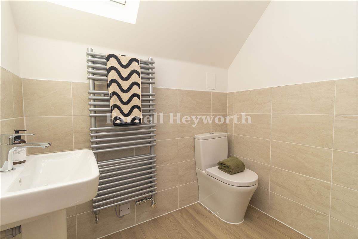 Bedroom 4 en suite