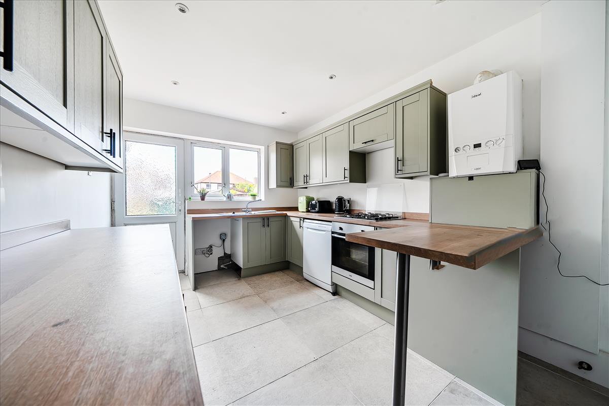Kitchen 1