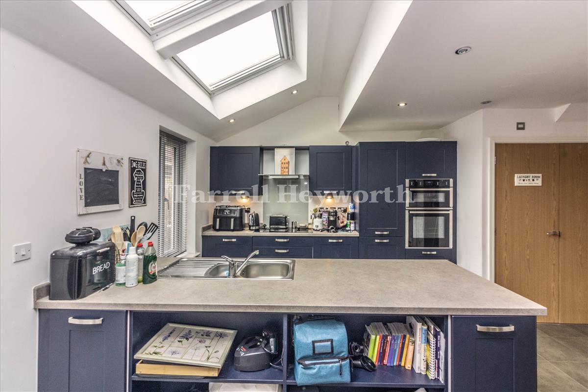 Kitchen c
