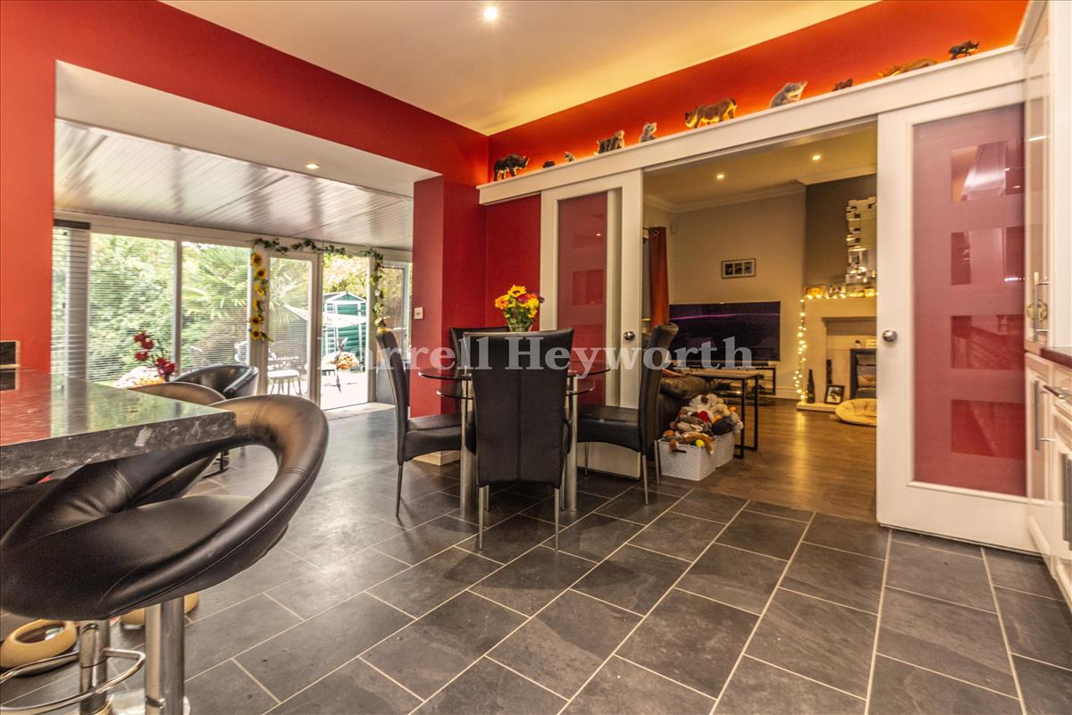 Kitchen b