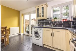 Kitchen b
