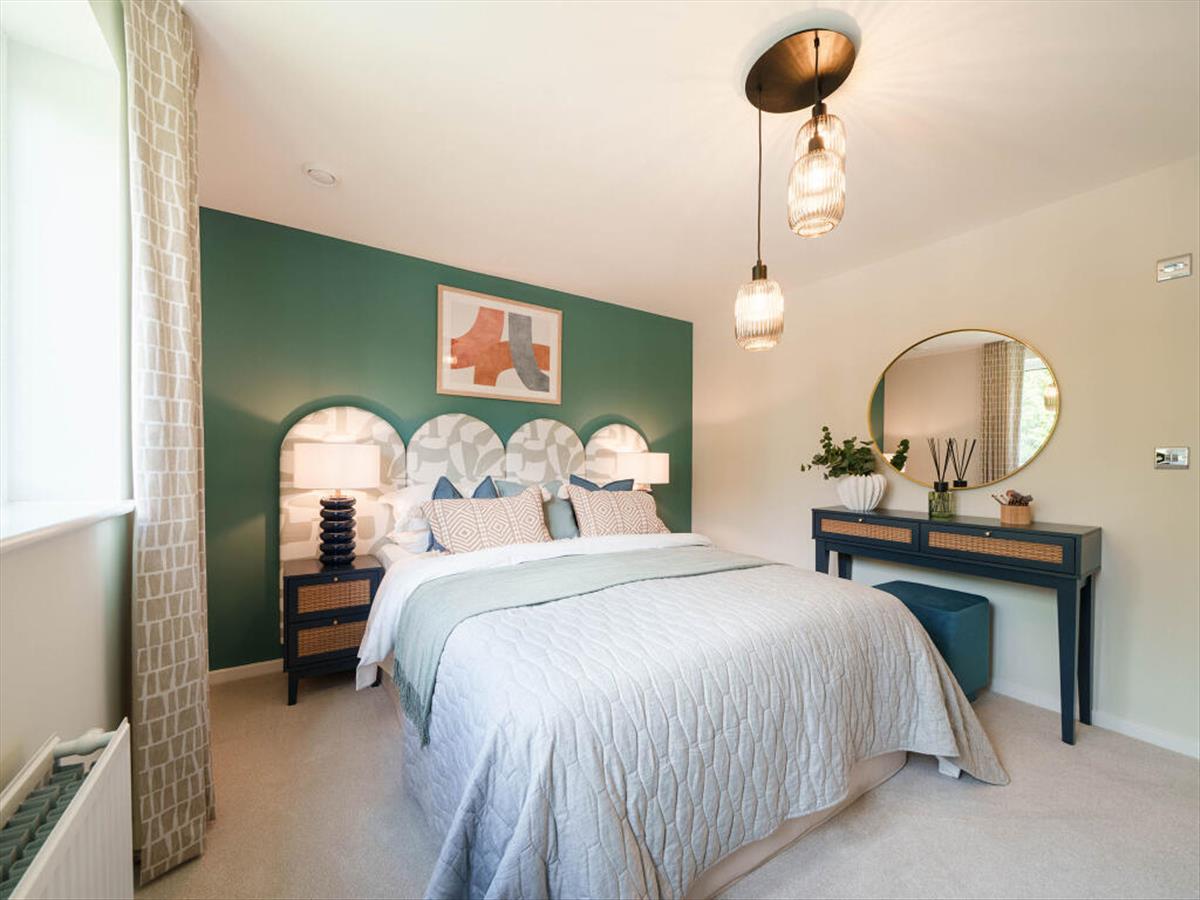 BEDROOM 2