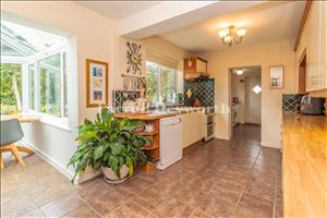 Kitchen image 2