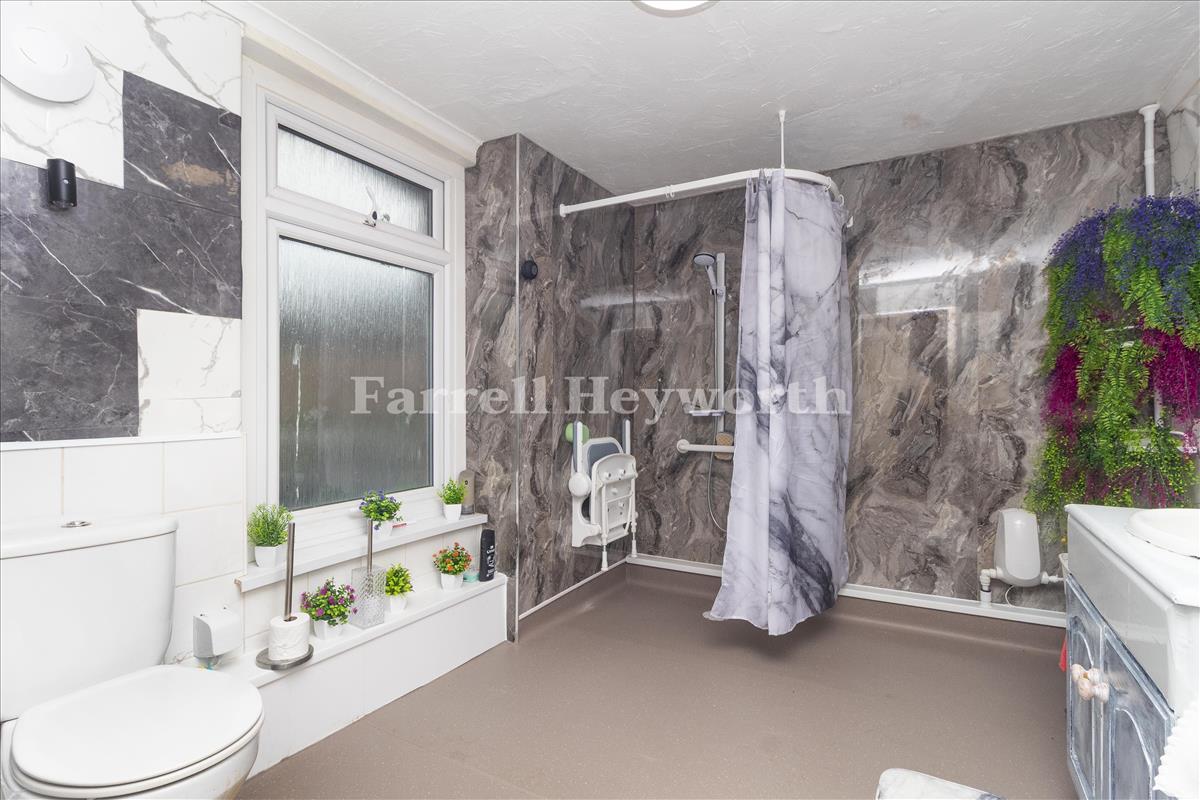 Flat 1 Wet Room