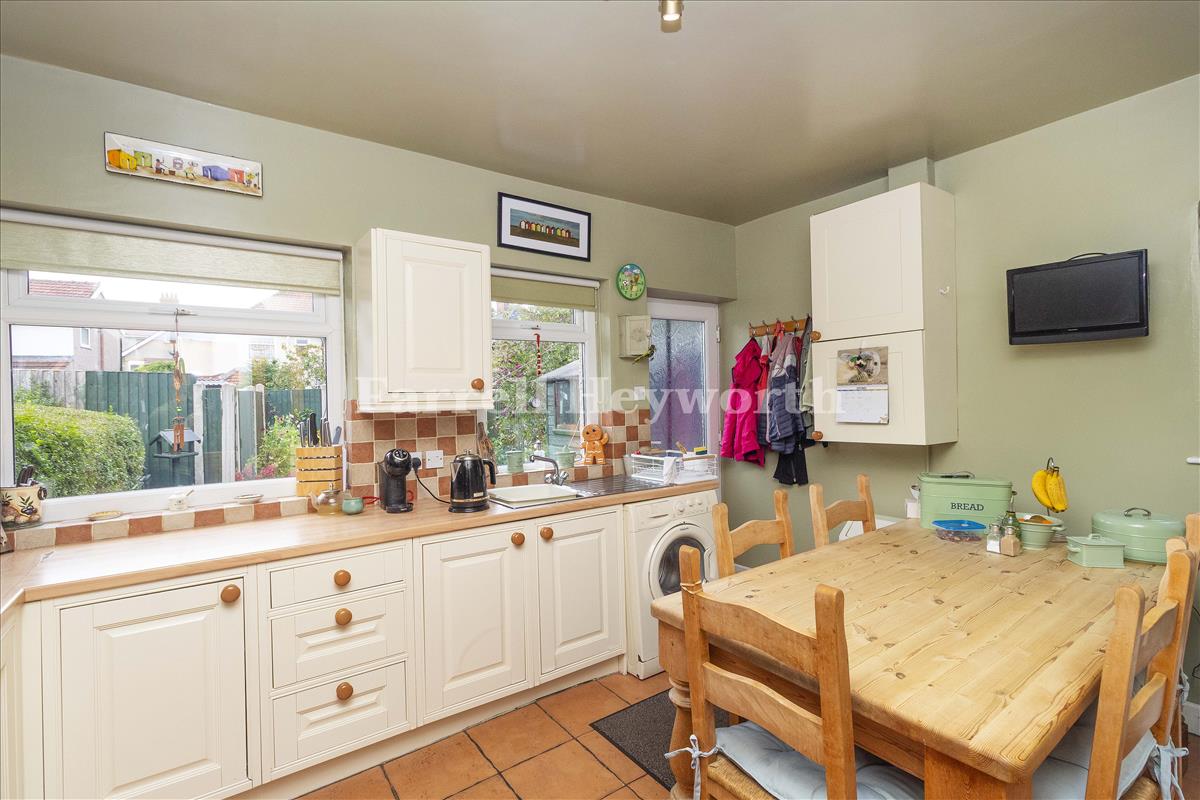 Kitchen Dining 2