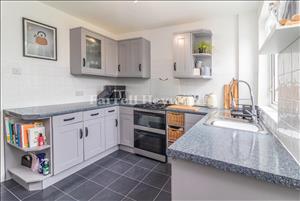 Kitchen image 2