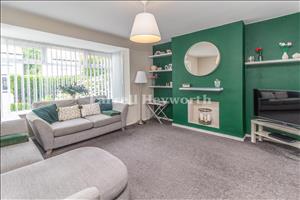 Lounge image 3
