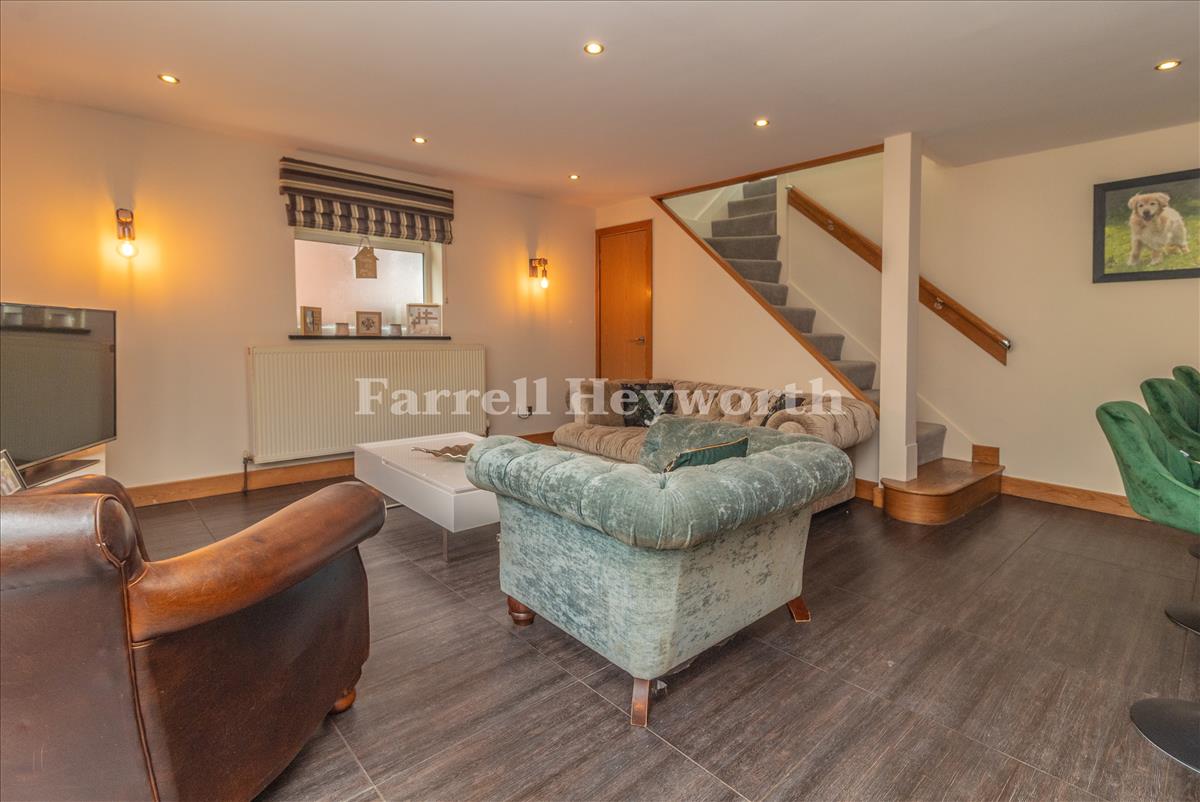Open Plan Living image 10