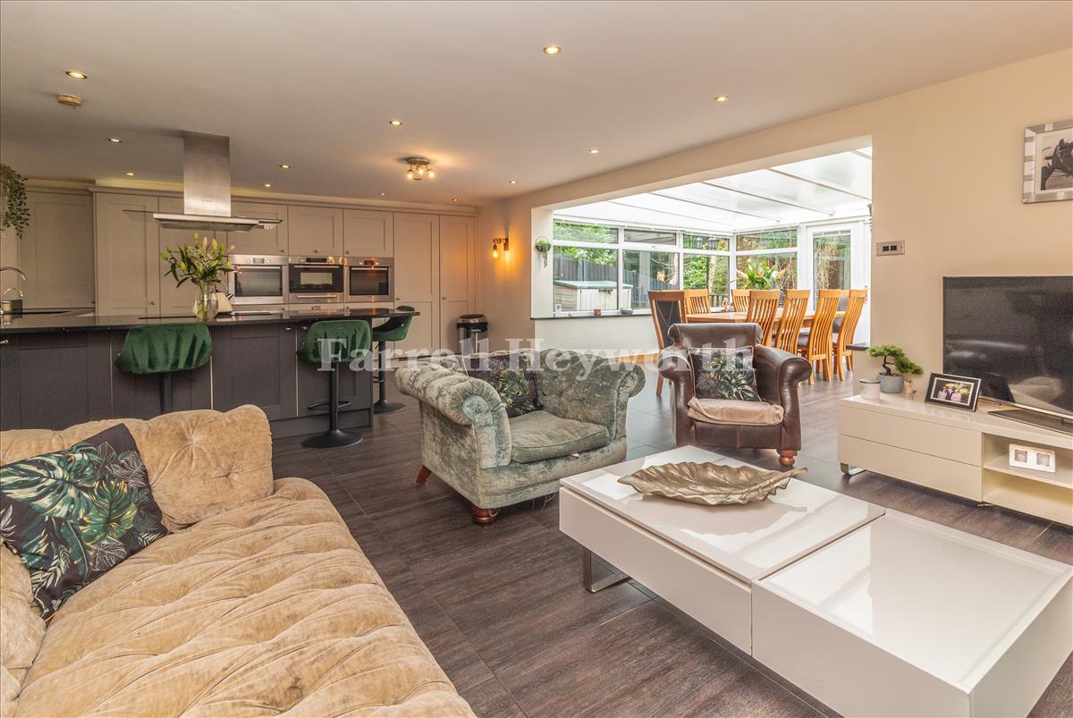 Open Plan Living image 2