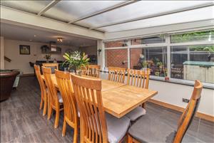 Open Plan Living image 9
