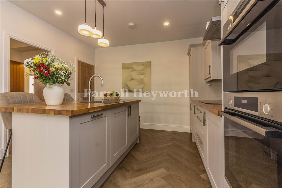 Kitchen d