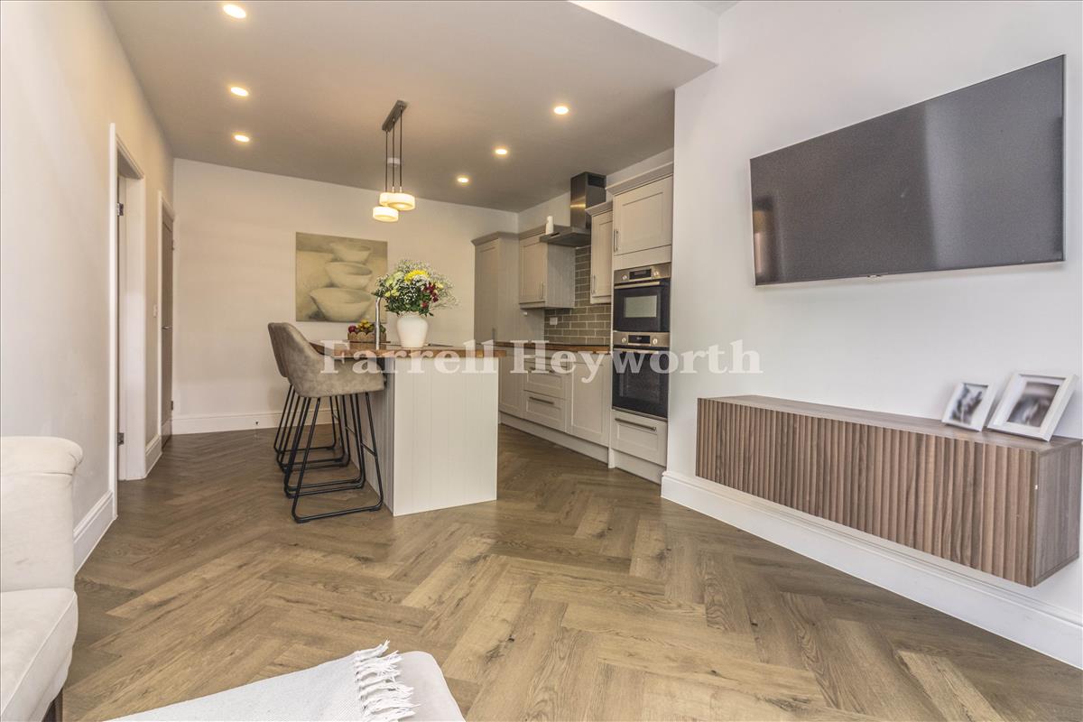 Kitchen g