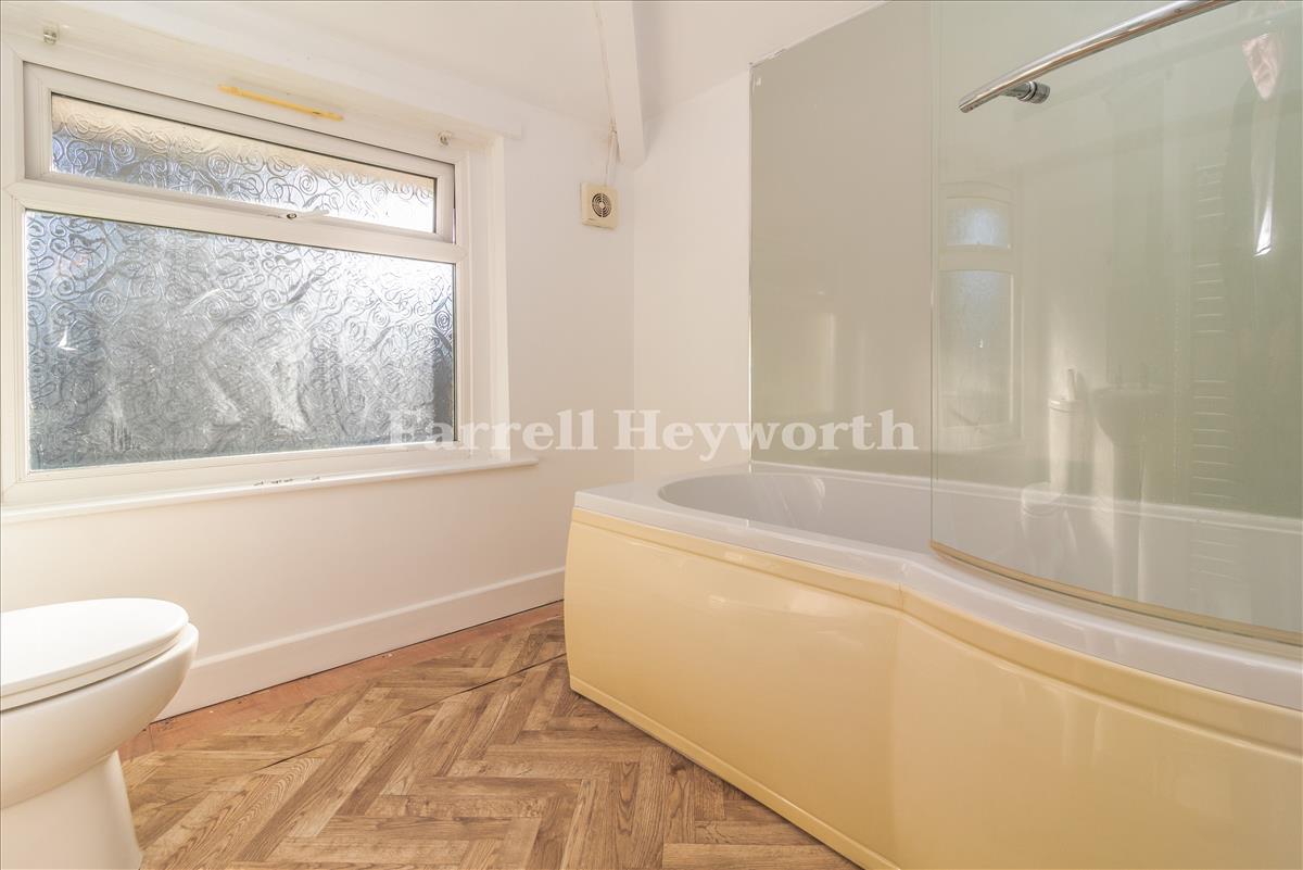 Bathroom image 2