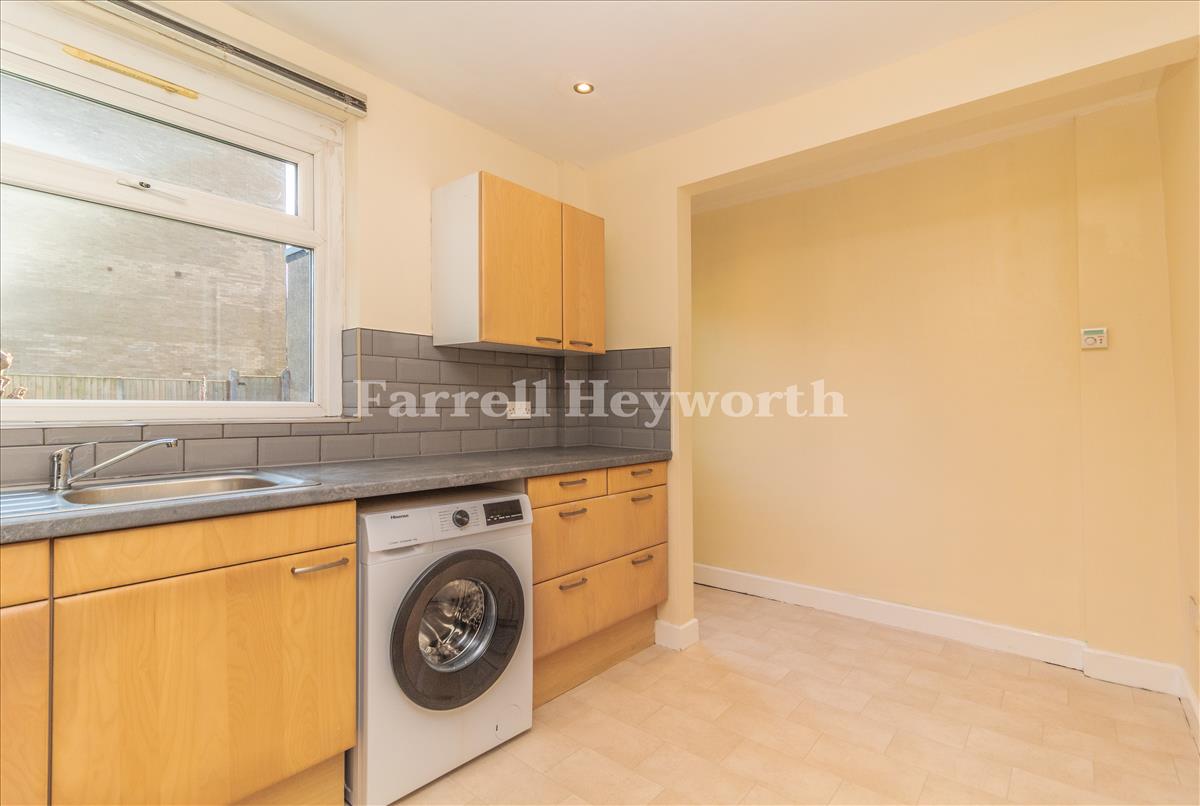 Kitchen image 2