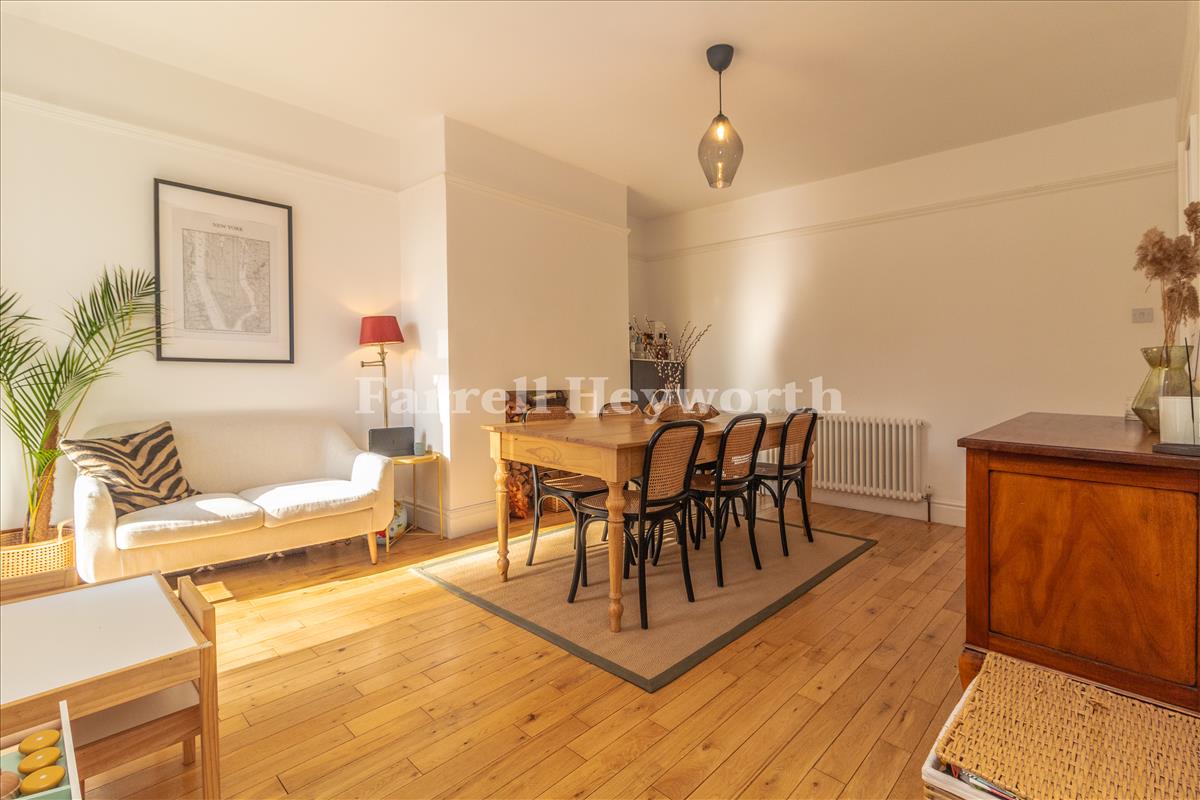 Dining Room image 3