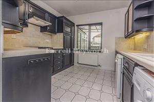Kitchen c