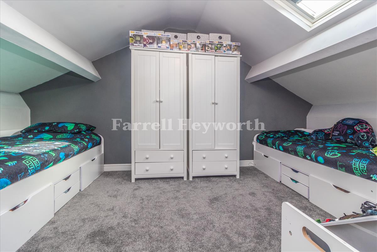 Loft Room image 2