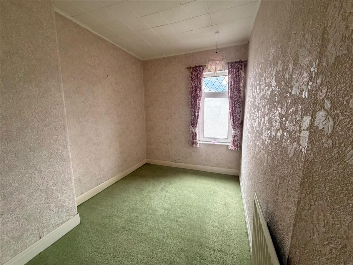 Farm Street Bedroom 2