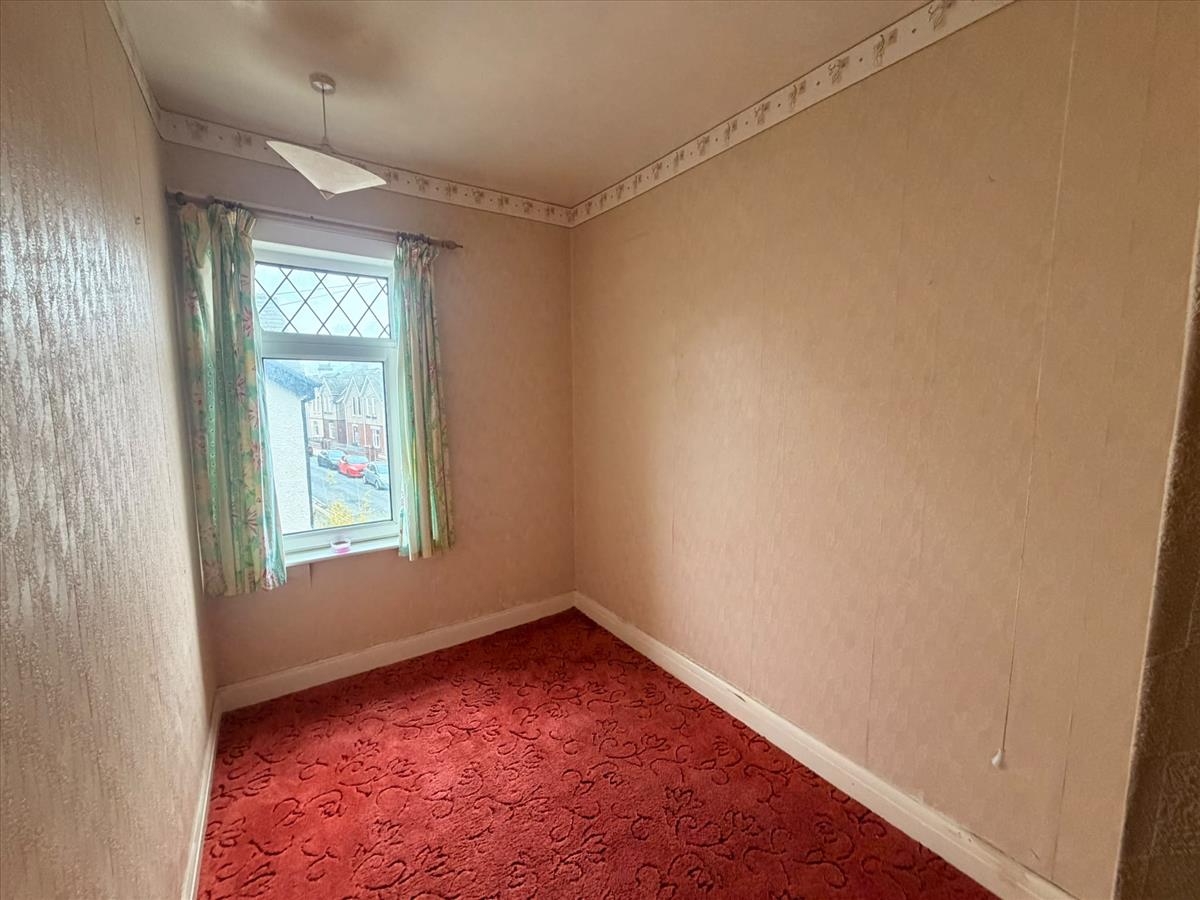 Farm Street Bedroom 3