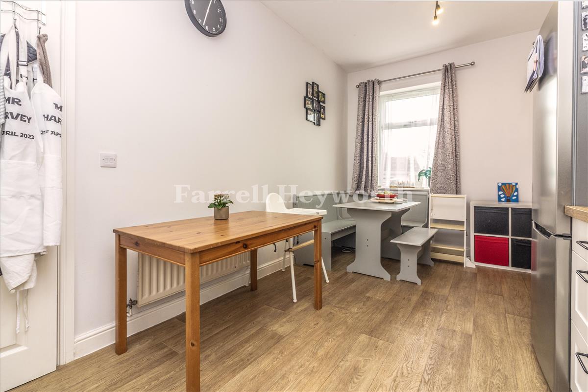 Kitchen b