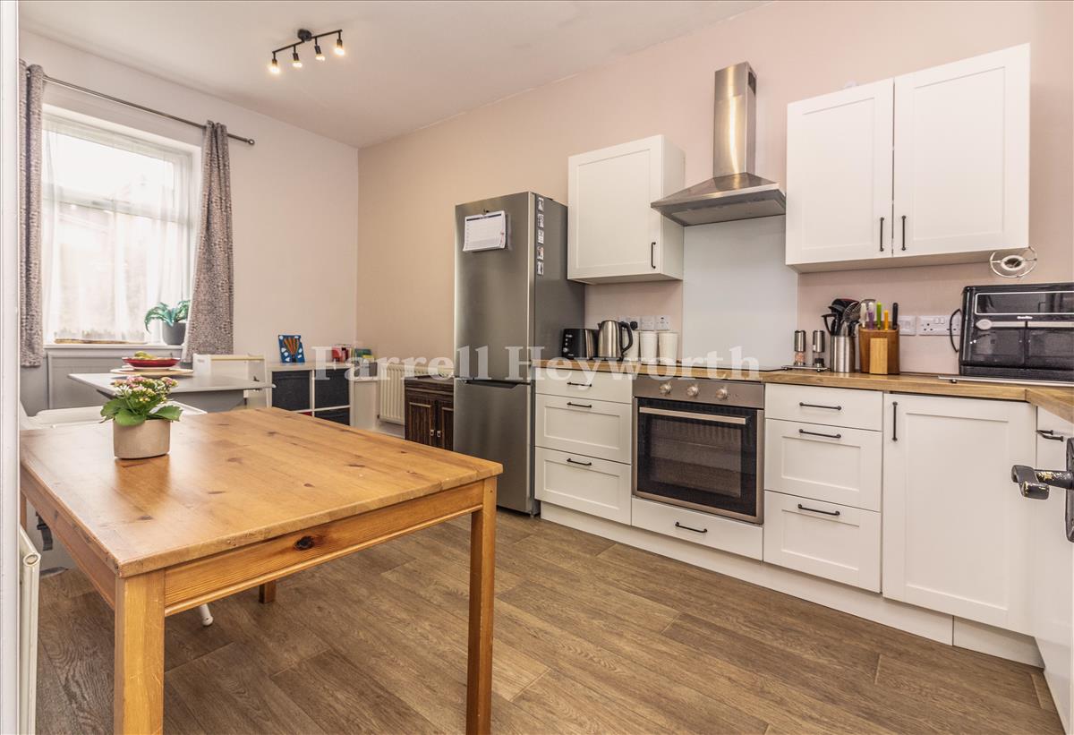 Kitchen d