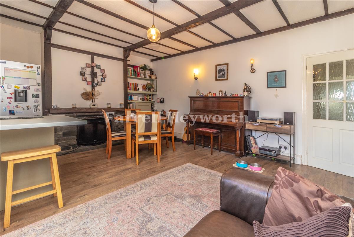 Open Plan Area image 4