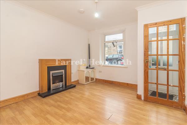 Lounge image 2
