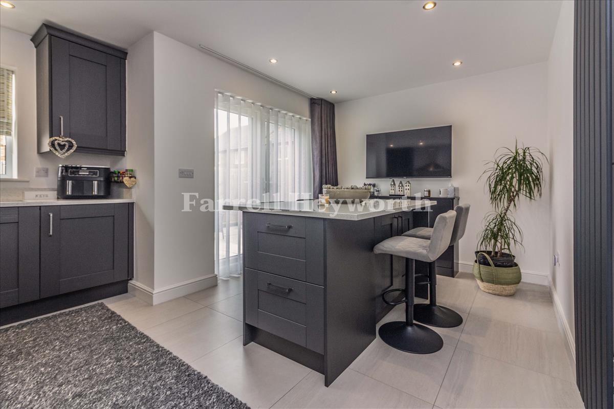 Kitchen f