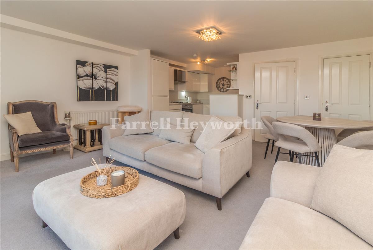 Open Plan Living image 2
