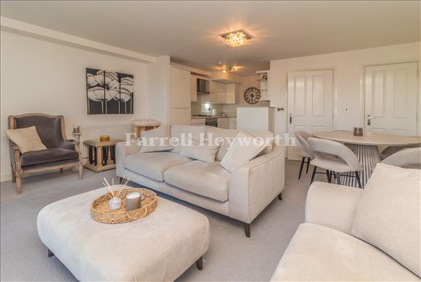 Open Plan Living image 2