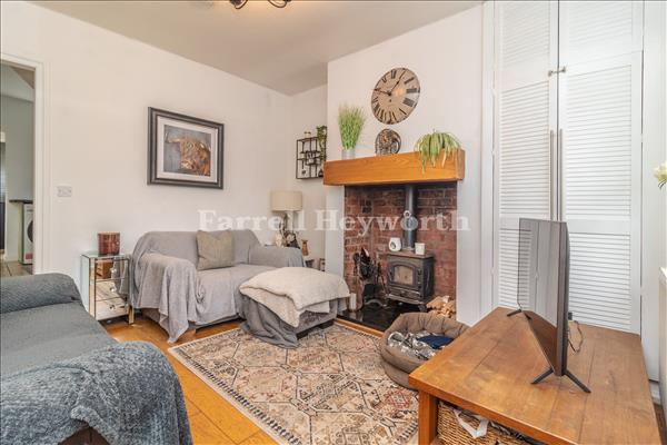 Lounge image 2