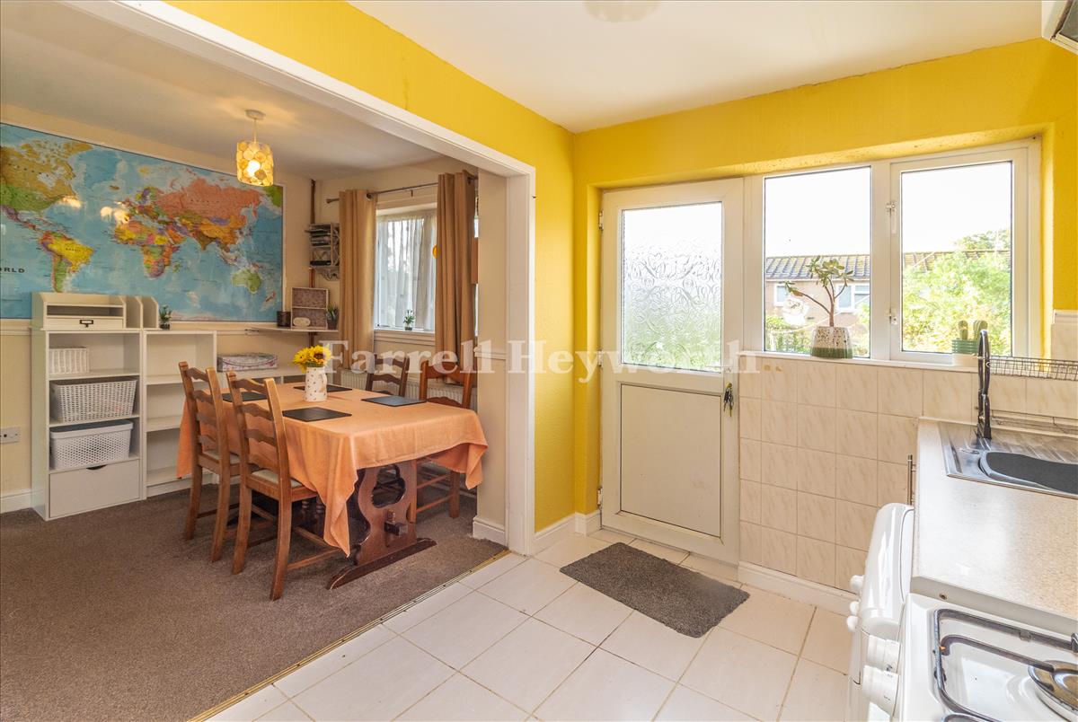 Kitchen Diner image 2