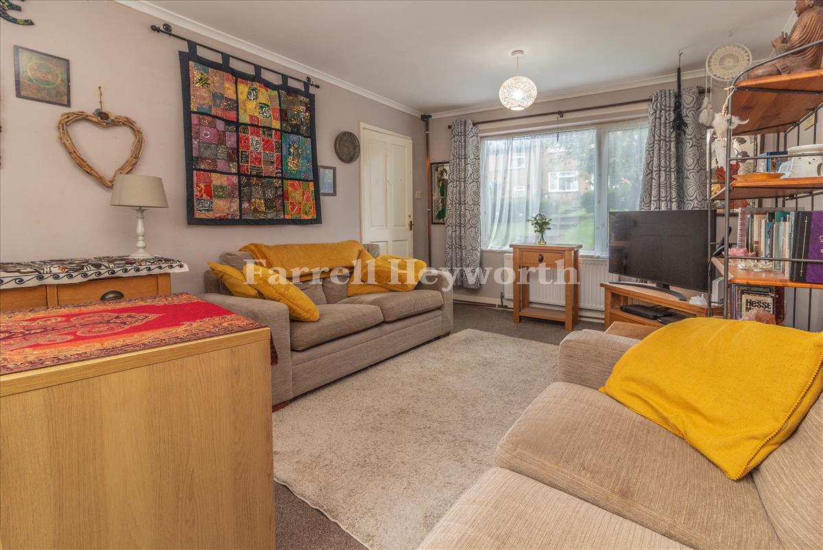 Lounge image 2