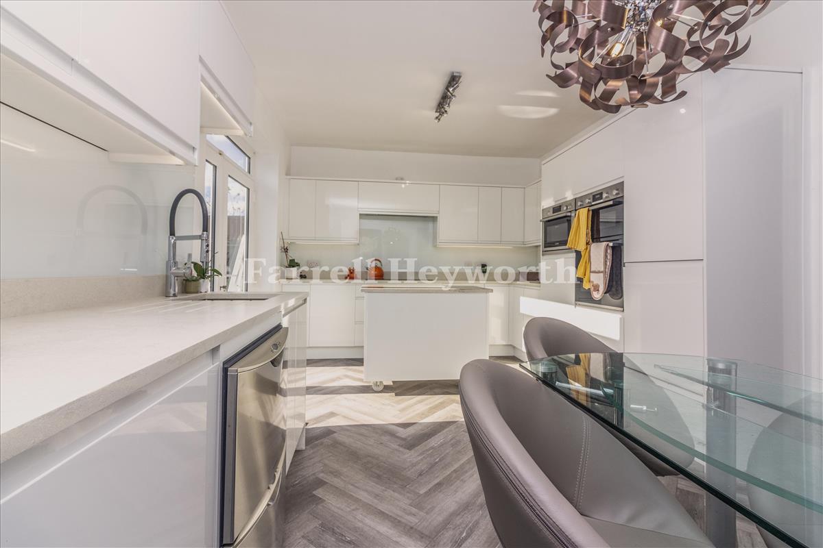 Kitchen d