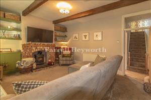 Lounge image 2