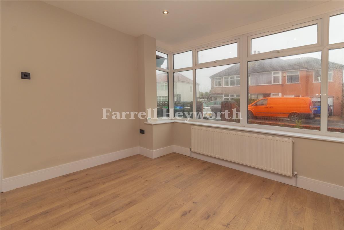 Lounge image 3