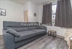 Lounge image 2