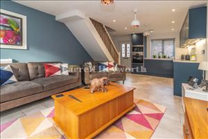 Open Plan Living image 5