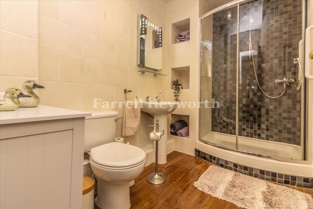 En Suite b