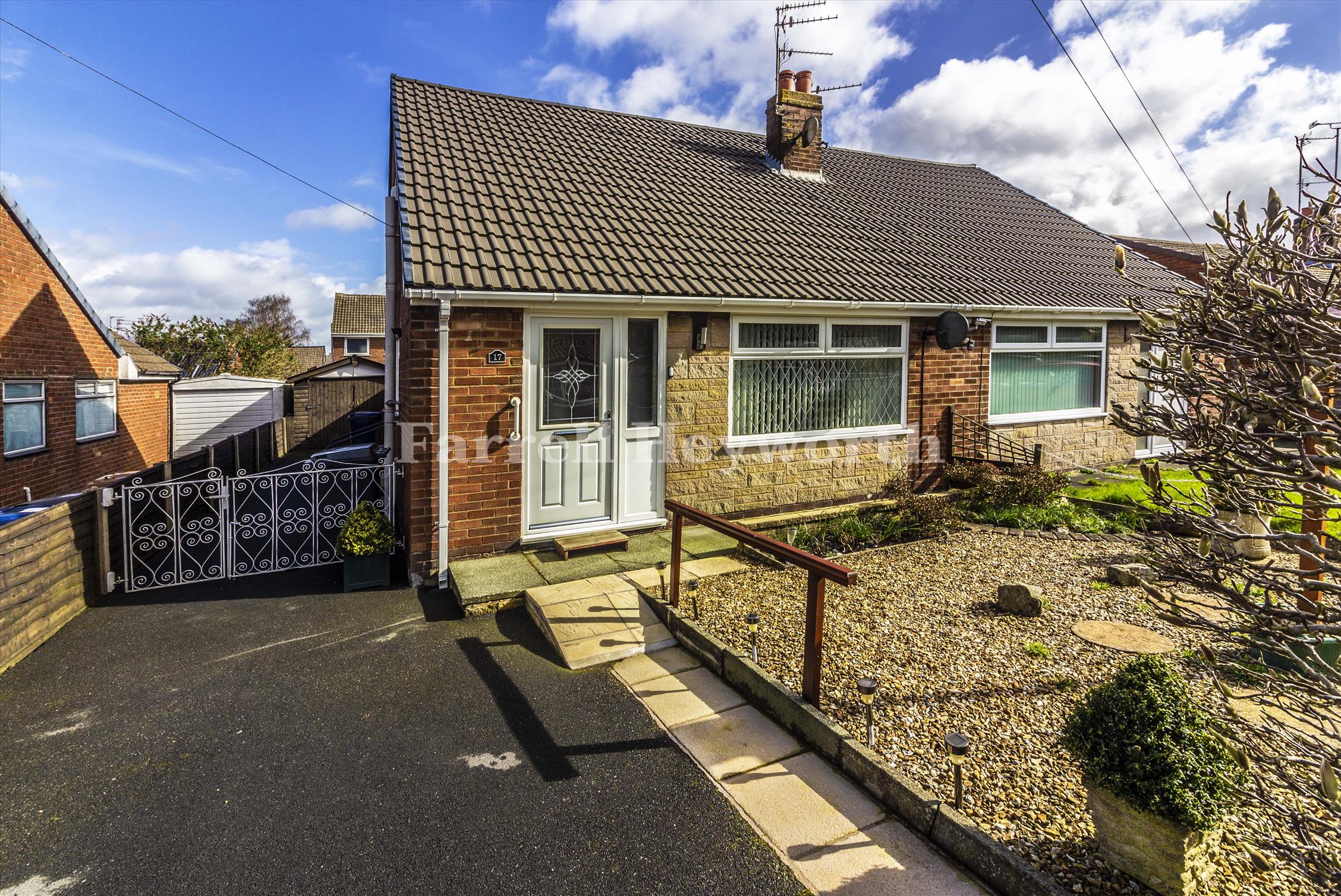 17 Mintholme Avenue